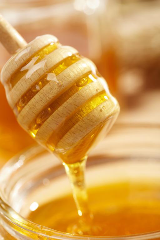 هل العسل مفيد للامساك عند الاطفال؟